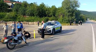 Kastamonu'da çarpışan iki motosikletin sürücüsü yaralandı