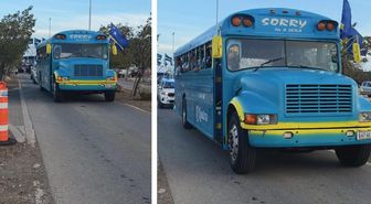 Tarihinde ilk kez Dünya Kupası’na katılacak olan Curaçao Milli Takımı'nın otobüsü olay oldu