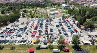 Tekirdağ'da, modifiye araç tutkunları bir araya geldi