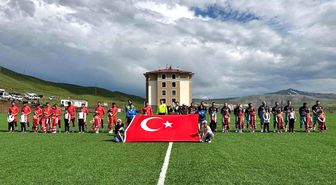 Tekman'da Mustafa Çiftçi futbol turnuvası şampiyonu Hürriyetspor oldu
