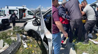 Van'da iki otomobil çarpıştı! 4 kişi hayatını kaybetti, 2 kişi yaralandı