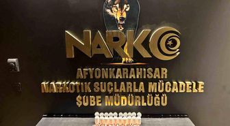 Afyonkarahisar'da uyuşturucu emdirilmiş peçete ve 508 adet sentetik ecza maddesi ele geçirildi