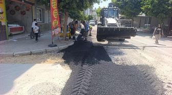 Akdeniz ilçesinde altyapı çalışmalarında zarar gören yol ve kaldırımlar onarılıyor