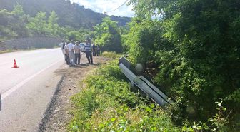Çorum'da otomobil şarampolde takla attı: 1 yaralı
