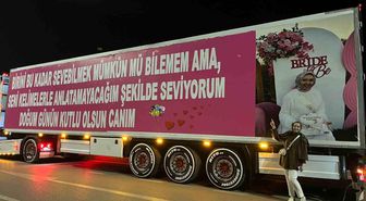 Eşinin doğum günü için 25 metrelik tırı kapladı
