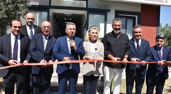 Kemalpaşa'da hayırsever iş insanı tarafından yaptırılan aile sağlığı merkezi açıldı