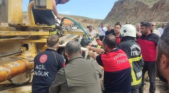 15 metre yükseklikten yuvarlanan kepçede sıkışan operatör, ağır yaralandı