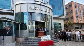 Ankara'da Akit TV ekibine yönelik saldırı İstanbul'da protesto edildi