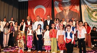Demirci'de gönüllülerin oluşturduğu korodan konser
