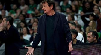 Ergin Ataman, Olimpiakos taraftarına cevap verdi