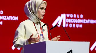 Esra Albayrak: Dekolonizasyon, Batı'ya 'Efendilik kompleksinden' arınması için bir davettir