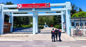 Hakaret suçundan aranan şahıs yakalandı