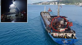 Ukrayna'da dron saldırısına uğrayan Türk gemisi, İstanbul Boğazı'ndan geçti