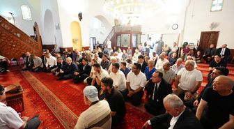 Özgür Özel ve Mansur Yavaş, Ferdi Zeyrek için okutulan Mevlid-i Şerife katıldı