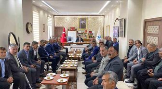 Arpaçay'da değerlendirme toplantısı: Kaymakam Akköz muhtarların taleplerini dinledi
