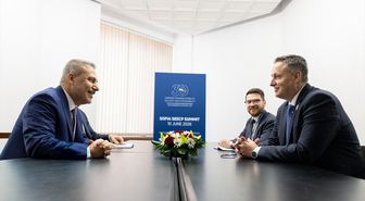 Bakan Fidan, Bosna Hersek Devlet Başkanlığı Konseyi Başkanı Becirovic ile görüştü