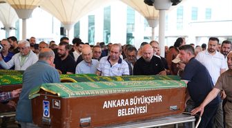 Başkentte bıçaklı kavgada ölen 16 yaşındaki genç toprağa verildi