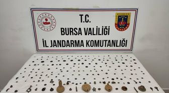 Bursa'da tarihi eser operasyonunda 202 sikke ve obje ele geçirildi