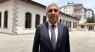 Depremde ağır hasar alan 115 yıllık tarihi okul yeniden eğitime açılıyor