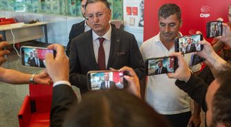 Eski Hatay Büyükşehir Belediye Başkanı Savaş CHP Genel Merkezi'nde soruları yanıtladı Açıklaması