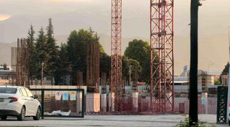 Fabrika inşaatında iş kazası: 1 yaralı