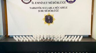 İş yerine narkotik baskını: 11 bin 650 sentetik ecza ele geçirildi