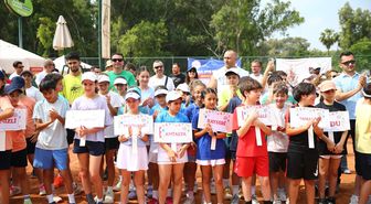 Küçükler ve Minikler Tenis Türkiye Birinciliği müsabakaları Adana'da başladı