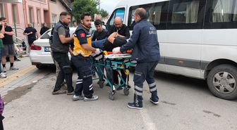 Kütahya'da servis araçlarının çarpıştığı kazada 2 kişi yaralandı