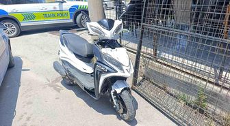 Manavgat'ta motosiklet ile otomobil çarpıştı: 1 yaralı