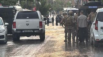 İşitme engelli kardeşini ve bir polis memurunu yaralayan şüpheli, operasyonla etkisiz hale getirildi