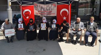 Muşlu aileler DEM Parti önündeki eylemlerini sürdürüyor