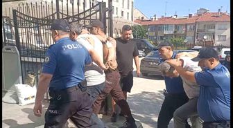 Okul girişinde bekçiyi darp eden 2 şahıs tutuklandı