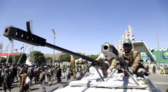Yemenli Askeri Yetkili: Hükümet Güçleri ile Husiler Arasında Çatışma Çıktı