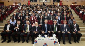Ağrı’da Prof. Dr. Sadettin Ökten Bilgi Şöleni başladı