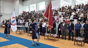 Alaplı Meslek Yüksek Okulu'nda mezuniyet sevinci