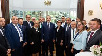Bakan Fidan, Bulgaristan'daki Türk iş insanlarıyla bir araya geldi