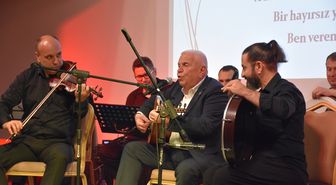 Bergüzar Türk Halk Müziği Topluluğu konser verdi