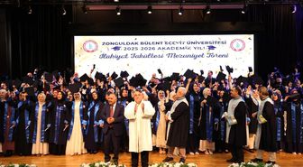 BEUN İlahiyat Fakültesi yeni mezunlarını geleceğe uğurladı