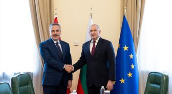 Fidan, Bulgaristan Başbakanı Radev ile Sofya'da Görüştü
