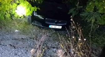 Elazığ'da otomobil şarampole uçtu: 1 yaralı