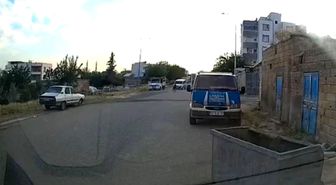 Hafif ticari aracın çarptığı bisikletli çocuk yaralandı: Kaza anı kamerada