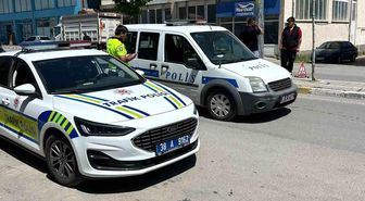 Kaza yapan motosiklet sürücüsü ağır yaralandı