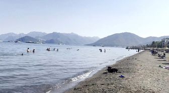 Marmaris'te sıcak havayla birlikte sahiller hareketlendi