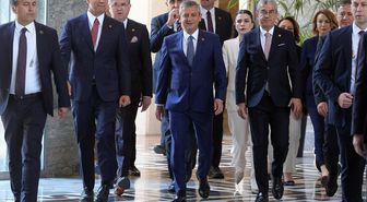 Özgür Özel'in yol haritası netleşti! Yeni parti için tarih belli oldu