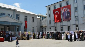 Tatvan'da kursiyerlerin el emeği ürünleri sergilendi