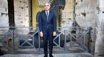 'Troya Sergisi' 221 eserle Roma'da
