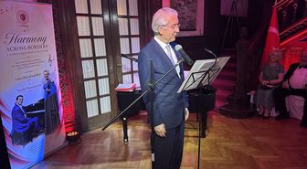 Türk flüt sanatçısı Bayramoğulları ve Yunan besteci Papadopulos, Atina'daki konserde buluştu