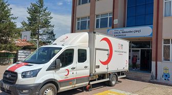 Zara'da 'Okulumda Kan'panya' sloganıyla kan bağışı programı düzenlendi