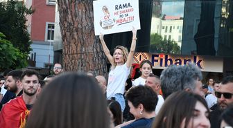 Tiran'da Trump bağlantılı proje protestosu 13. gününde