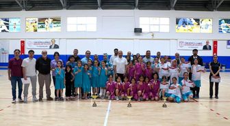 Basketbolda şampiyon Şeyh Şamil İlkokulu